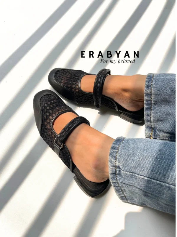 Kaia Hitam Erabyan